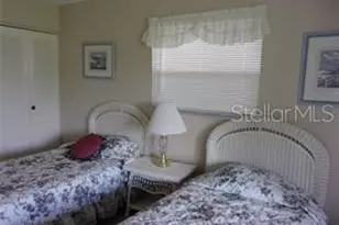 1811 Bedford Ln, Sun City Center, FL 33573 - Photo 17