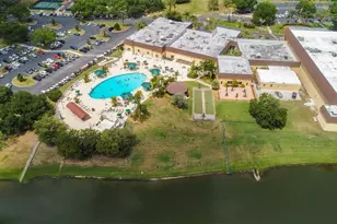 1811 Bedford Ln, Sun City Center, FL 33573 - Photo 43
