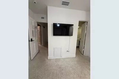5004 Medalist Road, Sarasota, FL 34243 - Photo 11