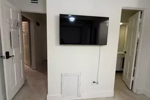 5004 Medalist Rd, Sarasota, FL 34243 - Photo 11