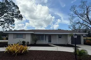 5004 Medalist Rd, Sarasota, FL 34243 - Photo 1
