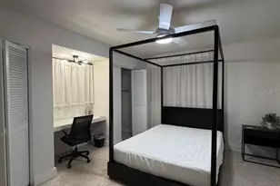 5004 Medalist Rd, Sarasota, FL 34243 - Photo 9