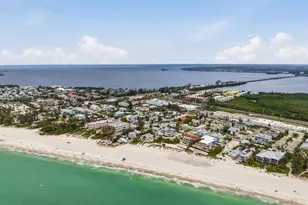 3705 E Bay Dr, Holmes Beach, FL 34217 - Photo 3