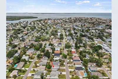 1735 Mississippi Avenue NE, Saint Petersburg, FL 33703 - Photo 21