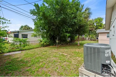 1735 Mississippi Avenue NE, Saint Petersburg, FL 33703 - Photo 13