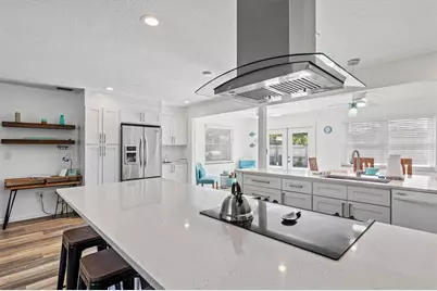 2572 Jefferson Circle, Sarasota, FL 34239 - Photo 15