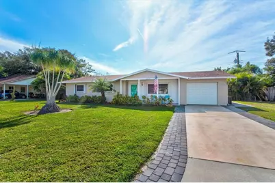 2572 Jefferson Circle, Sarasota, FL 34239 - Photo 1