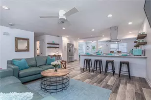 2572 Jefferson Cir, Sarasota, FL 34239 - Photo 27