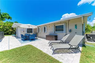 2572 Jefferson Cir, Sarasota, FL 34239 - Photo 53