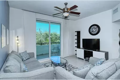 800 N Tamiami Trail #203, Sarasota, FL 34236 - Photo 5