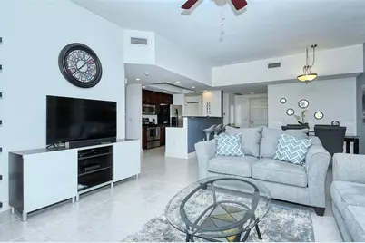 800 N Tamiami Trail #203, Sarasota, FL 34236 - Photo 11