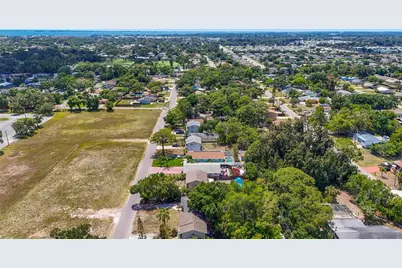 831 Winter Garden Drive, Sarasota, FL 34243 - Photo 59