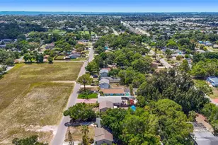 831 Winter Garden Dr, Sarasota, FL 34243 - Photo 59