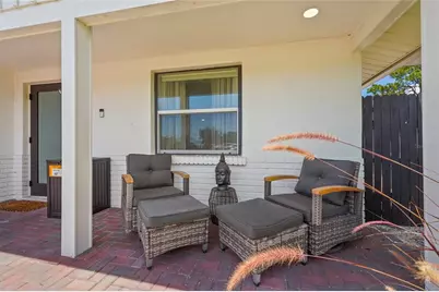 831 Winter Garden Drive, Sarasota, FL 34243 - Photo 3
