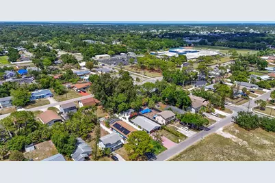 831 Winter Garden Drive, Sarasota, FL 34243 - Photo 65