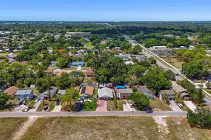 831 Winter Garden Dr, Sarasota, FL 34243 - Photo 57