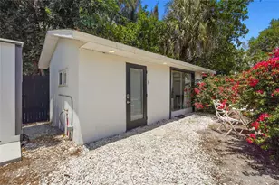 831 Winter Garden Dr, Sarasota, FL 34243 - Photo 53