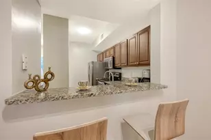 5001 Baraldi Cir, Sarasota, FL 34235 - Photo 13