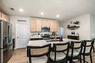 4857 Silver Topaz St, Sarasota, FL 34233 - Photo 7