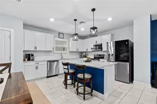 9109 Royal River Cir, Parrish, FL 34219 - Photo 15