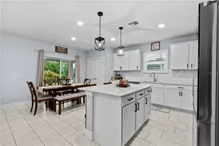 9109 Royal River Cir, Parrish, FL 34219 - Photo 17