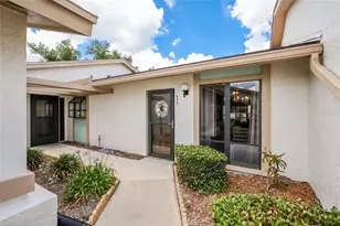 6427 Heritage Ln, Bradenton, FL 34209 - Photo 1