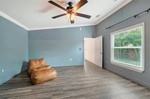 361 Bearded Oaks Cir, Sarasota, FL 34232 - Photo 27