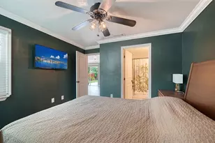 361 Bearded Oaks Cir, Sarasota, FL 34232 - Photo 29