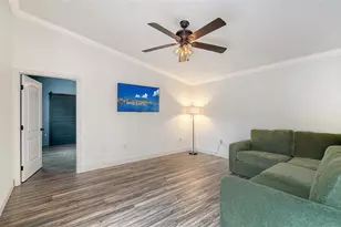 361 Bearded Oaks Cir, Sarasota, FL 34232 - Photo 7