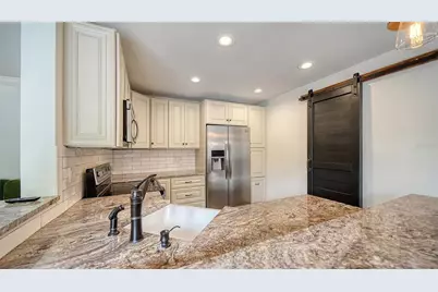 361 Bearded Oaks Circle, Sarasota, FL 34232 - Photo 11