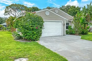 361 Bearded Oaks Cir, Sarasota, FL 34232 - Photo 3