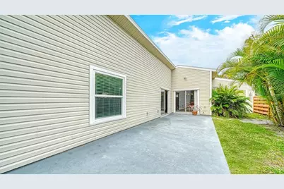 361 Bearded Oaks Circle, Sarasota, FL 34232 - Photo 21