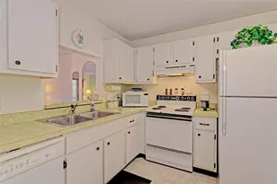 144 Pinehurst Dr, Bradenton, FL 34210 - Photo 9