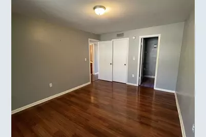 208 NE Monroe Circle N #307, Saint Petersburg, FL 33702 - Photo 11