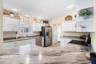 5719 Barraw Terr, The Villages, FL 32163 - Photo 9