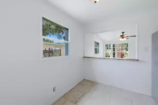 3719 Papai Dr, Sarasota, FL 34232 - Photo 9