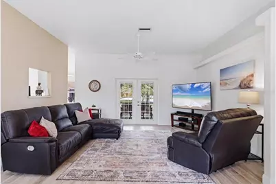 2405 49th Drive E, Bradenton, FL 34203 - Photo 5