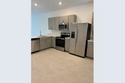 8629 Daybreak Street, Sarasota, FL 34241 - Photo 3