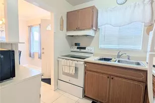 1839 Sunny Dr, Bradenton, FL 34207 - Photo 7