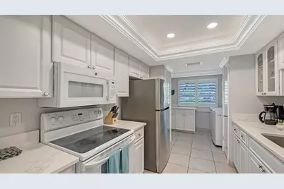 4325 Gulf Of Mexico Drive #103, Longboat Key, FL 34228 - Photo 7