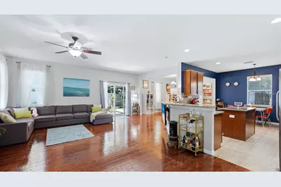 5666 Aaron Court, Sarasota, FL 34232 - Photo 3