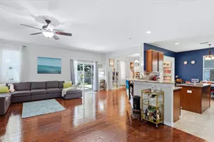 5666 Aaron Ct, Sarasota, FL 34232 - Photo 3