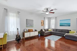 5666 Aaron Ct, Sarasota, FL 34232 - Photo 9