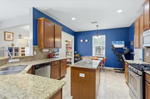 5666 Aaron Ct, Sarasota, FL 34232 - Photo 15
