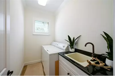 109 6th Street N #B, Bradenton Beach, FL 34217 - Photo 31
