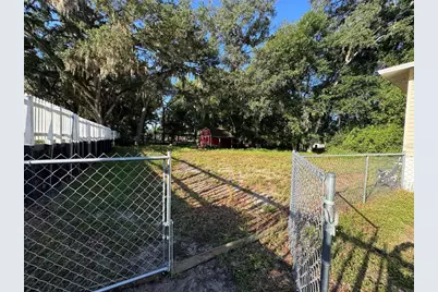 38932 Central Avenue, Zephyrhills, FL 33540 - Photo 13