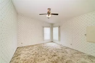 6710 36th Ave E, Palmetto, FL 34221 - Photo 19