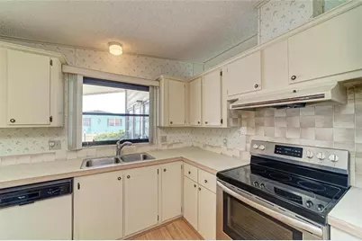 6710 36th Avenue E #268, Palmetto, FL 34221 - Photo 9