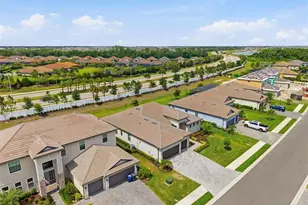 15909 Tradewind Ter, Lakewood Ranch, FL 34211 - Photo 43