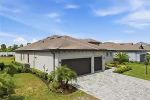 15909 Tradewind Ter, Lakewood Ranch, FL 34211 - Photo 41